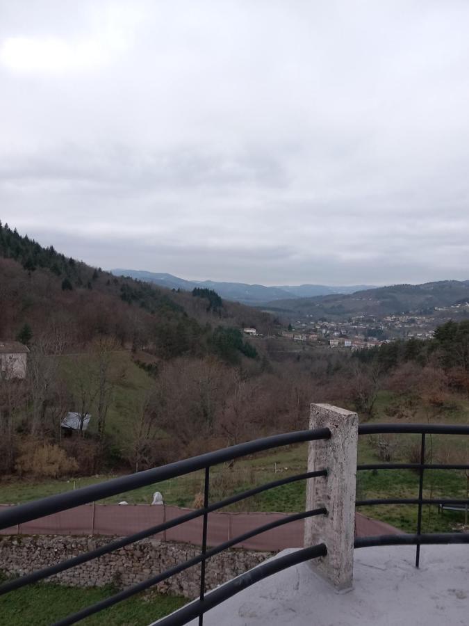 Gite De La Chirouze La Terrasse Lamastre Exterior foto